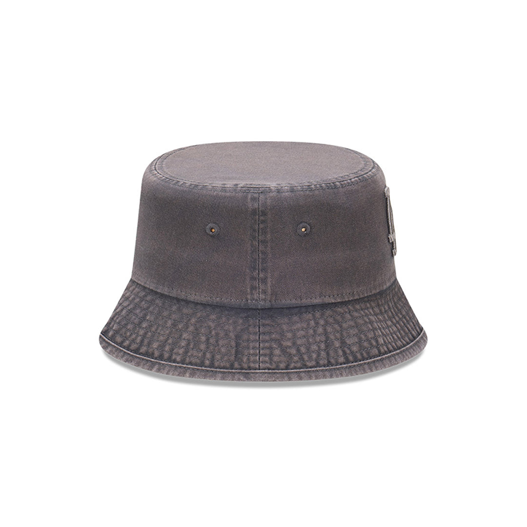 New Era หมวกรุ่น Los Angeles Dodgers Tonal Snow Wash Graphite Bucket 01