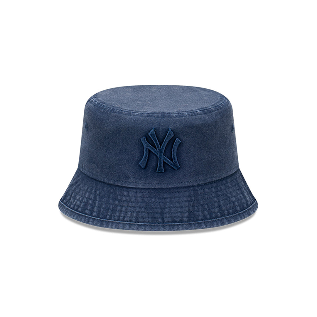 New Era หมวกรุ่น New York Yankees Tonal Snow Wash Oceanside Blue Bucket 01