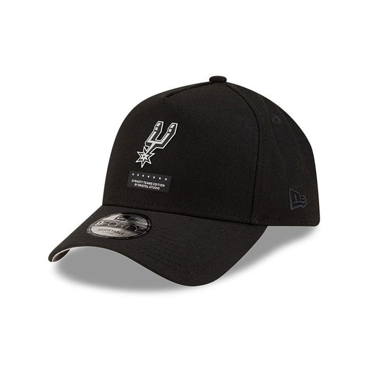 New Era หมวกรุ่น BRISTOL x NBA 2024 San Antonio Spurs Black 9FORTY A-Frame Cap