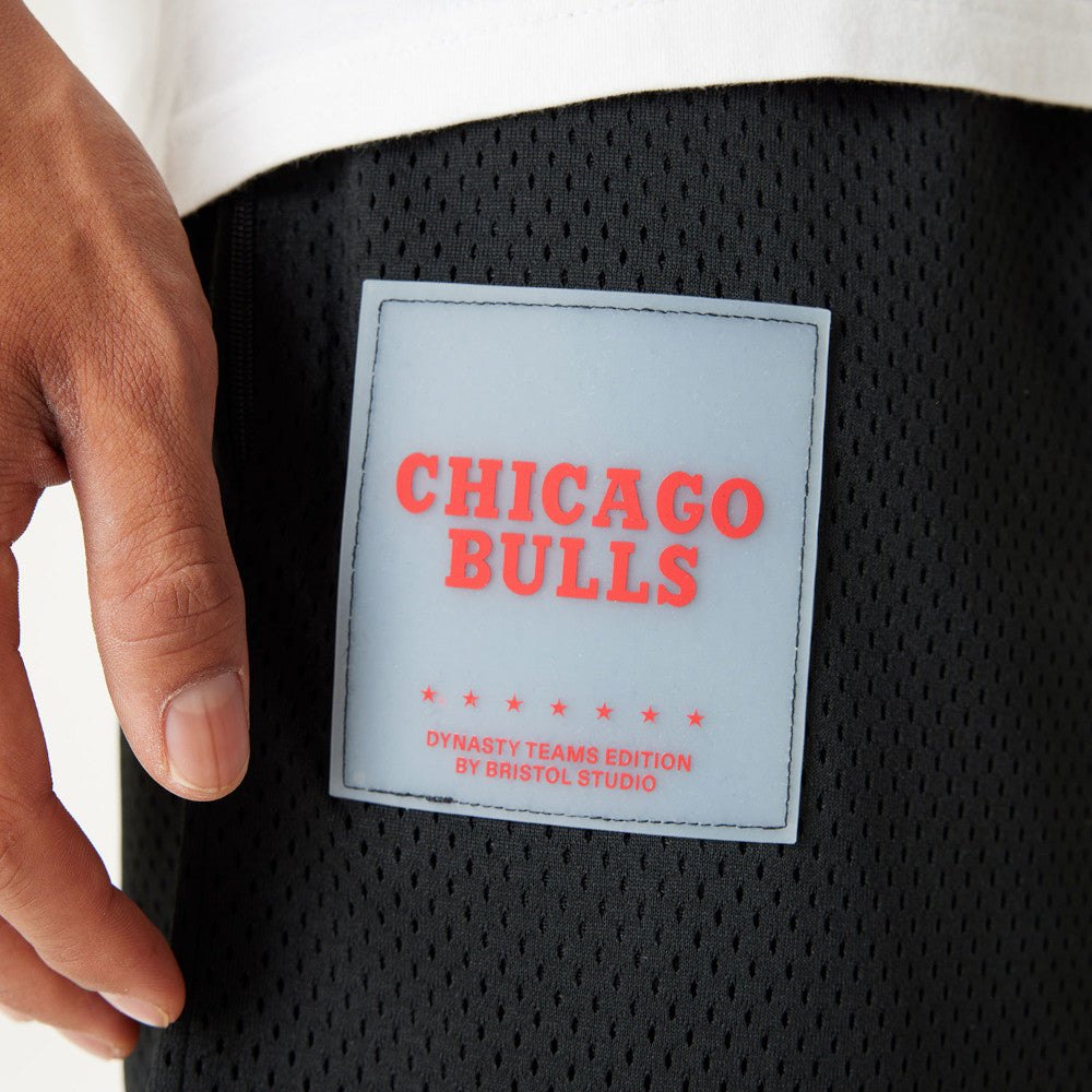 New Era กางเกงขาสั้นรุ่น BRISTOL x NBA 2024 Chicago Bulls Black Shorts