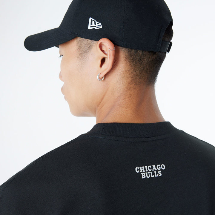 New Era เสื้อยืดแขนสั้นรุ่น BRISTOL x NBA 2024 Chicago Bulls Black Short Sleeve Tee