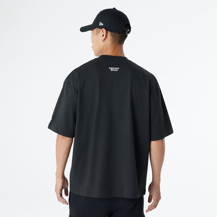 New Era เสื้อยืดแขนสั้นรุ่น BRISTOL x NBA 2024 Chicago Bulls Black Short Sleeve Tee