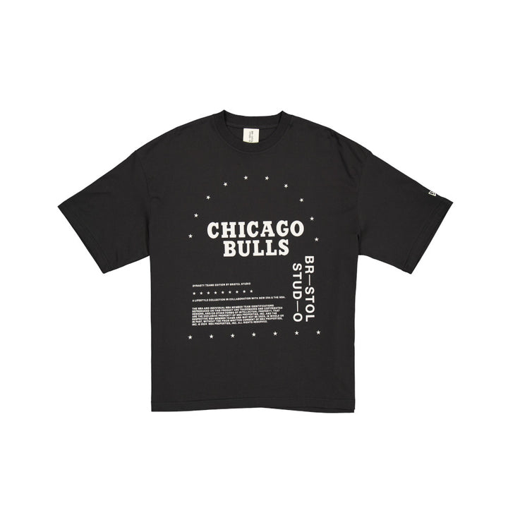 New Era เสื้อยืดแขนสั้นรุ่น BRISTOL x NBA 2024 Chicago Bulls Black Short Sleeve Tee