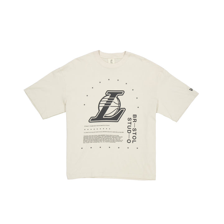 New Era เสื้อยืดแขนสั้นรุ่น BRISTOL x NBA 2024 Los Angeles Lakers Stone Short Sleeve Tee