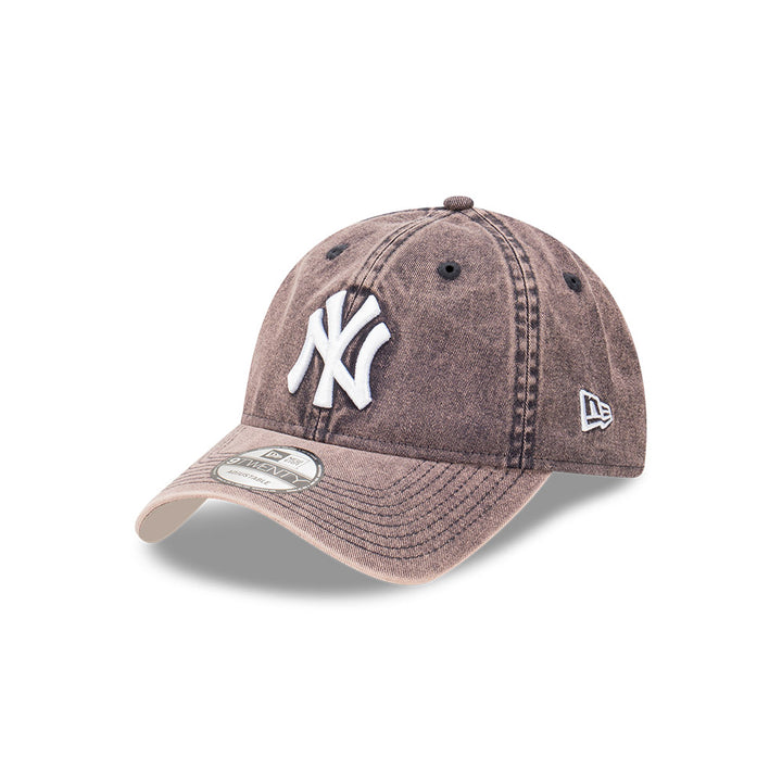 New Era หมวกรุ่น New York Yankees Snow Washed Black 9TWENTY Cap