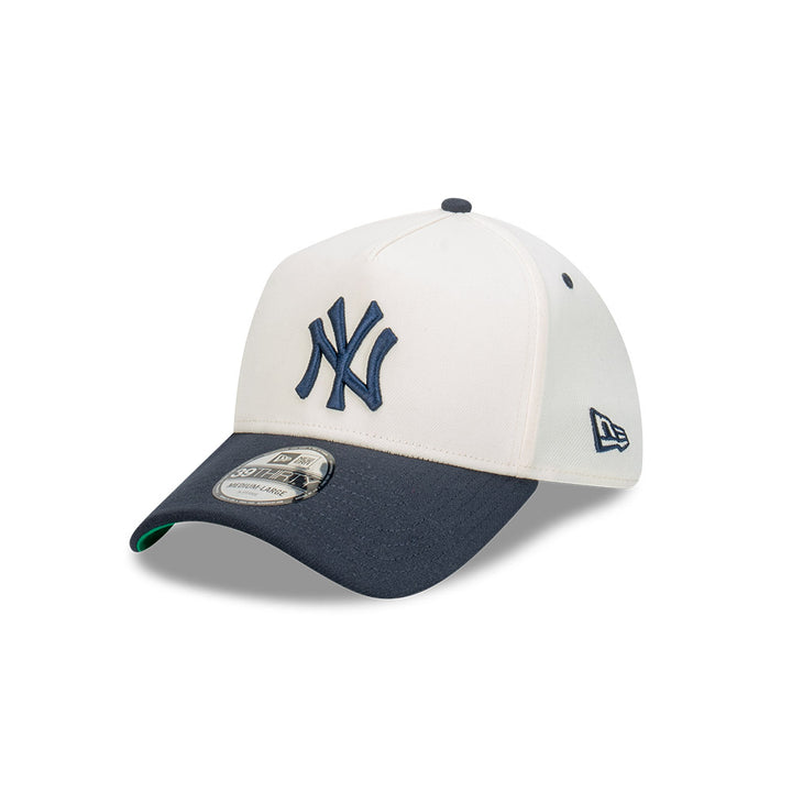 New Era หมวกรุ่น New York Yankees 2-Tone Navy Visor Chrome White 39THIRTY A-Frame Cap