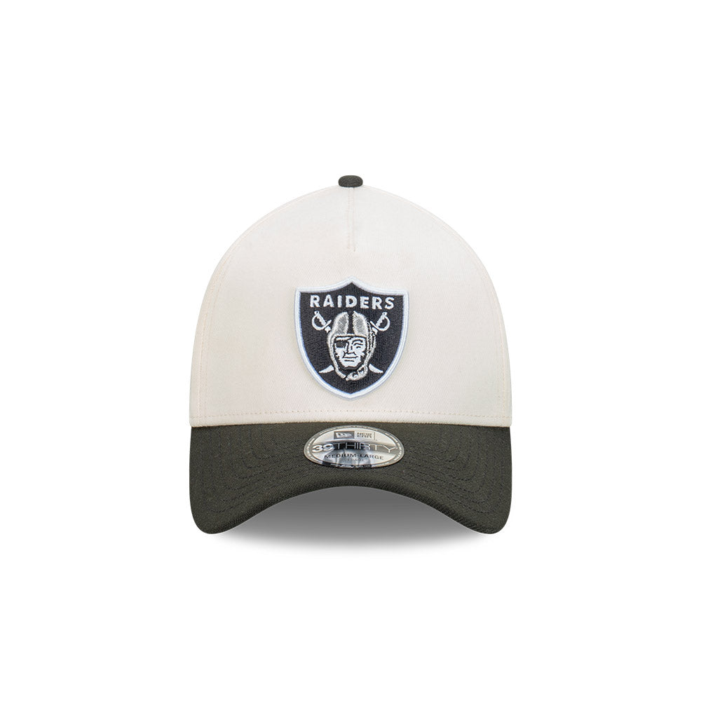 New Era หมวกรุ่น Las Vegas Raiders 2-Tone Black Visor Chrome White 39THIRTY A-Frame Cap