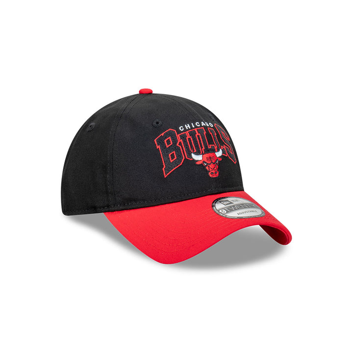 New Era หมวกรุ่น Chicago Bulls Arch 2-Tone Red Visor Black 9FORTY Cap