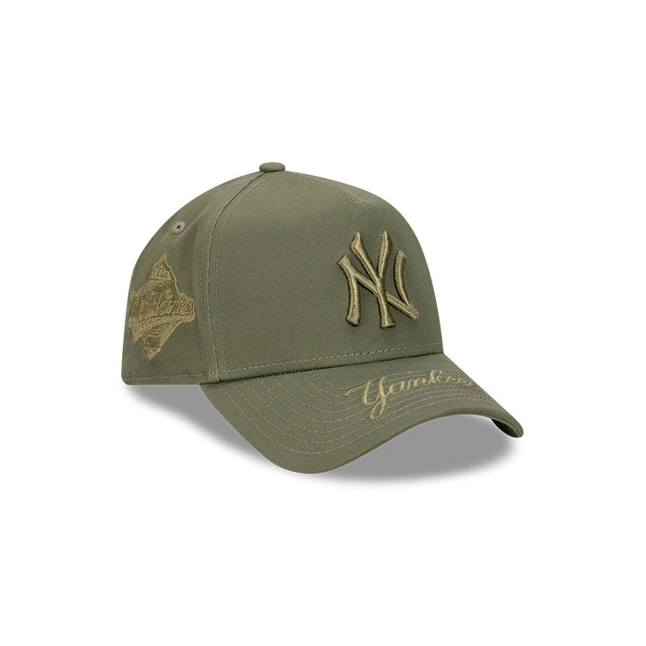 New Era หมวกรุ่น New York Yankees Tonal Visor Hit New Olive 9Forty A-Frame Cap