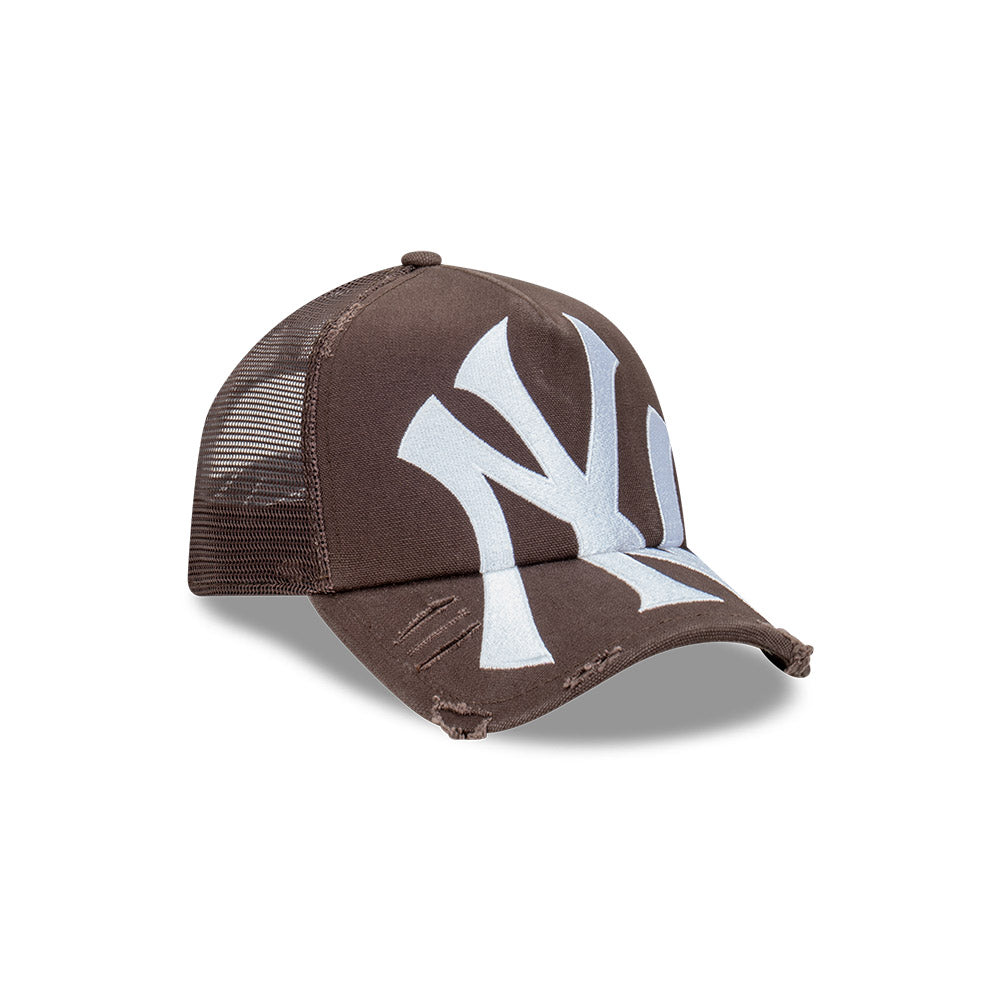 New Era หมวกรุ่น New York Yankees Oversized Distres 9Forty A-Frame Trucker Cap