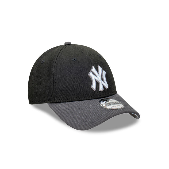 New Era หมวกรุ่น New York Yankees Repreve® 2-Tone Graphite Visor Black 9Forty Cap
