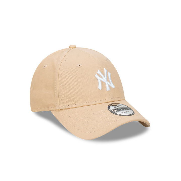 New Era หมวกรุ่น New York Yankees Midi Oat Milk 9Forty Cap