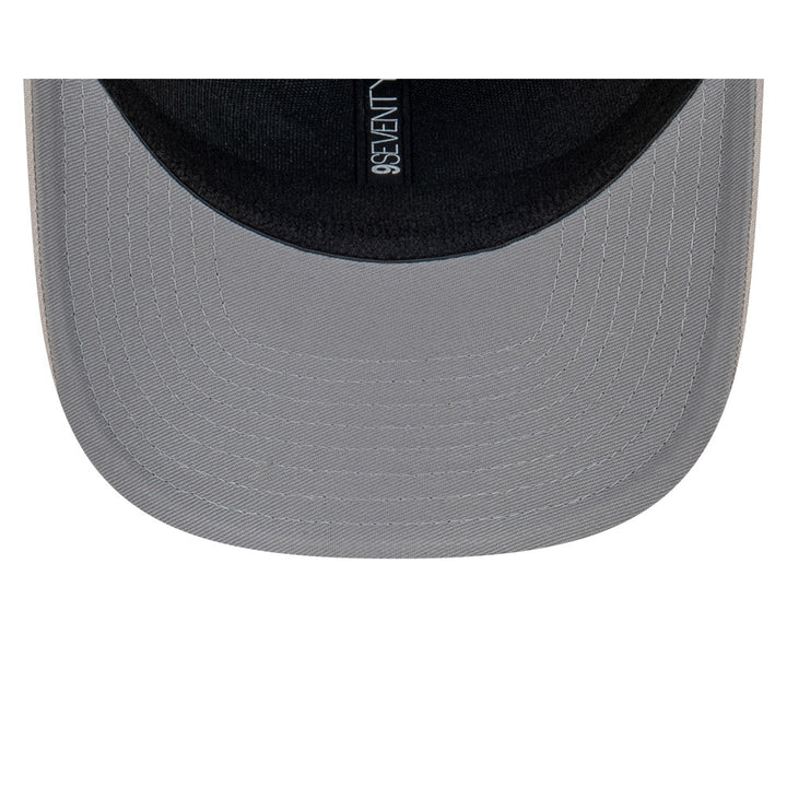 New Era หมวกรุ่น Chicago Bulls Shadow Tech 2-Tone Stone Visor Gray 9SEVENTY Stretch-Snap Cap