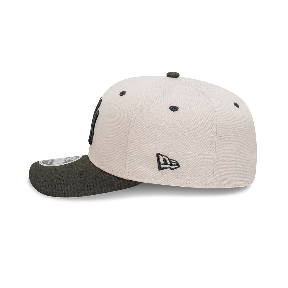 New Era หมวกรุ่น New York Yankees Stone Black 2-Tone 9Seventy Stretch Snap Cap