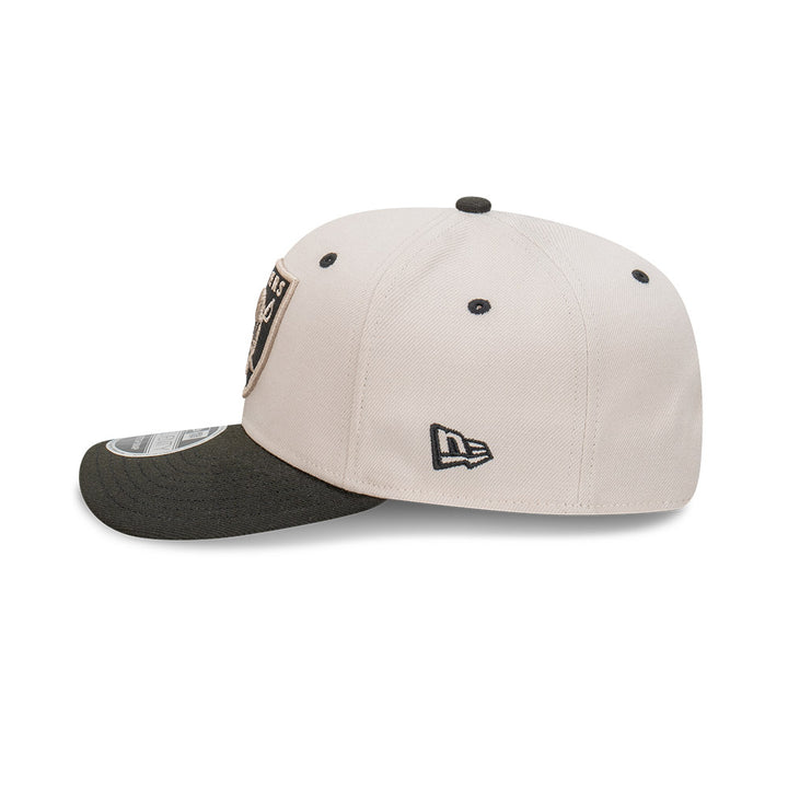 New Era หมวกรุ่น Las Vegas Raiders Stone Black 2-Tone 9Seventy Stretch Snap Cap