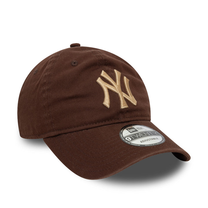 New Era หมวกรุ่น New York Yankees Neutral Washed 9Twenty Cap