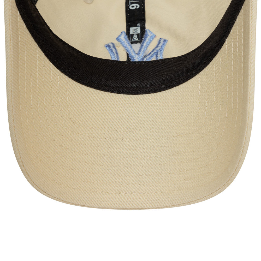 New Era หมวกรุ่น New York Yankees Neutral Washed 9Twenty Cap