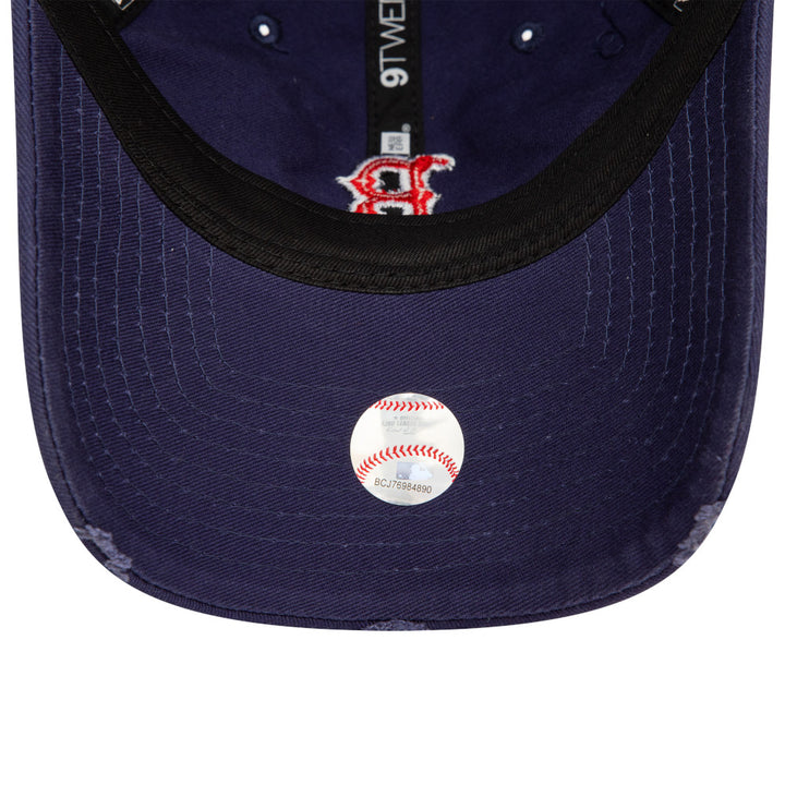 New Era หมวกรุ่น Boston Red Sox Distressed Navy 9Twenty Cap