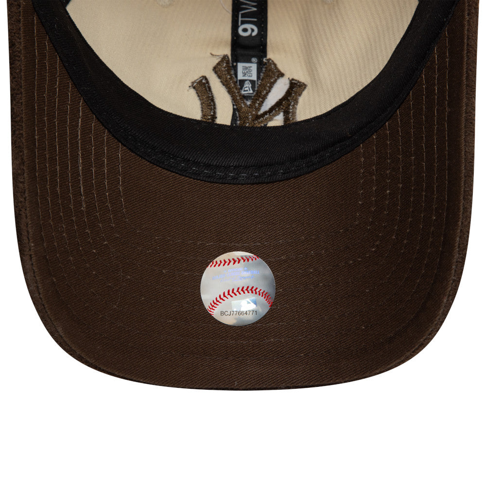 New Era หมวกรุ่น New York Yankees Premium Cord 2-Tone Walnut Visor Stone 9Twenty Cap