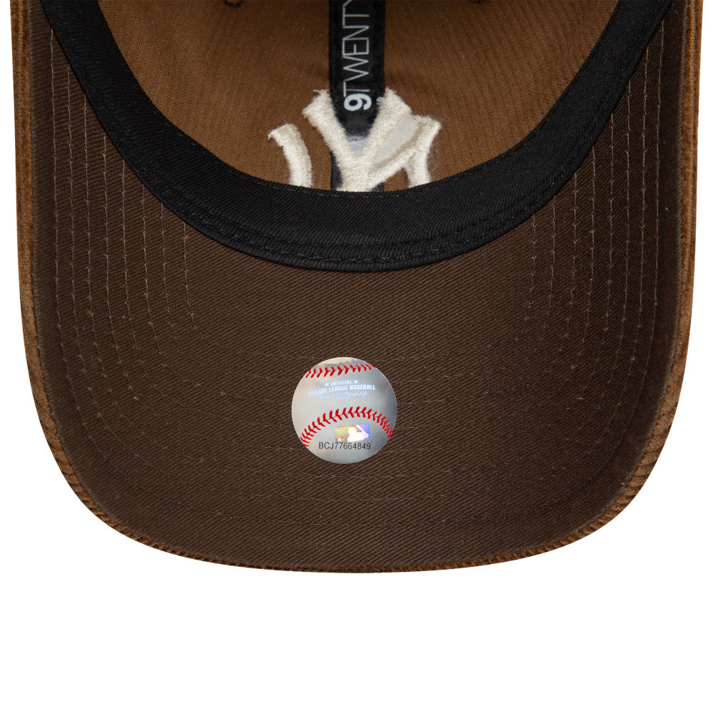 New Era หมวกรุ่น New York Yankees Premium Cord Walnut 9Twenty Cap