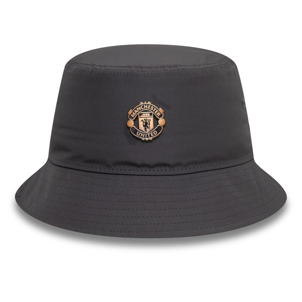 New Era หมวกรุ่น Manchester United EMEA Team Sport Graphite Bucket Cap