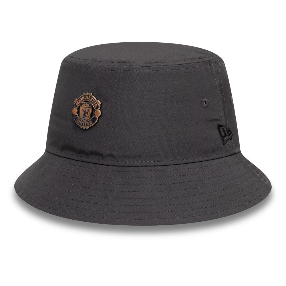 New Era หมวกรุ่น Manchester United EMEA Team Sport Graphite Bucket Cap