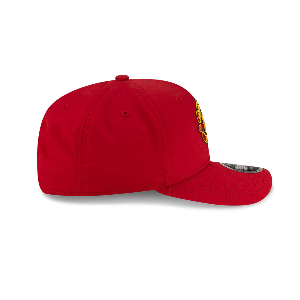 New Era หมวกรุ่น Manchester United EMEA Team Sport Scarlet 9Seventy Stretch-Snap Cap