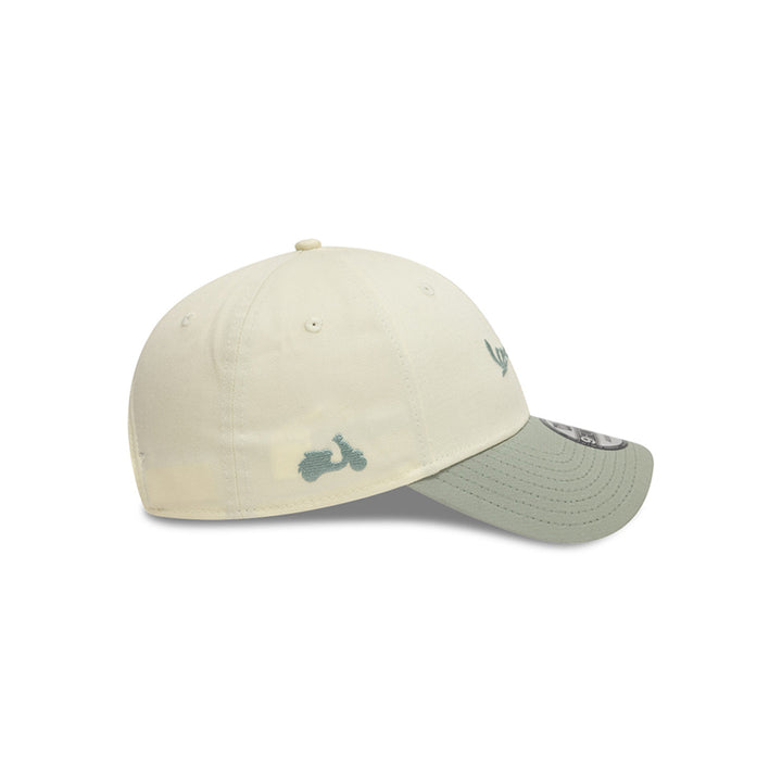 New Era หมวกรุ่น Vespa EMEA Team Sport Chrome White 9Forty Cap