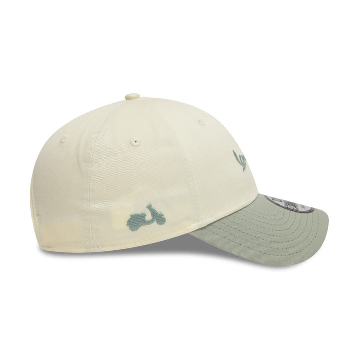 New Era หมวกรุ่น Vespa EMEA Team Sport Chrome White 9FORTY Cap