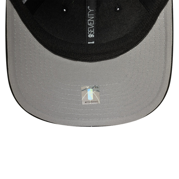 New Era หมวกรุ่น Chicago Bulls Mesh Black 9Seventy Stretch Snap Cap