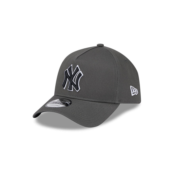 New Era หมวกรุ่น NEW YORK YANKEES DUSTY CHARCOAL 9FORTY AF CAP