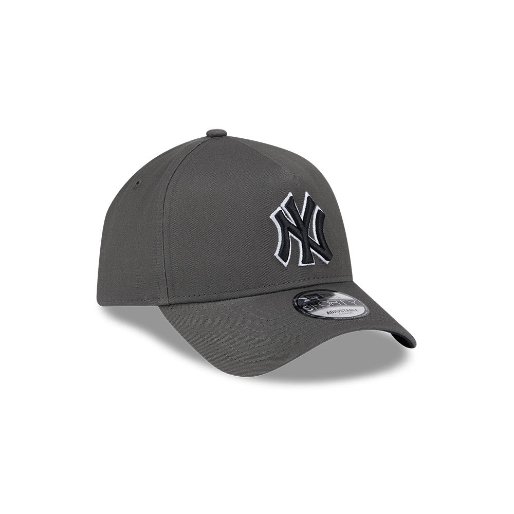 New Era หมวกรุ่น NEW YORK YANKEES DUSTY CHARCOAL 9FORTY AF CAP