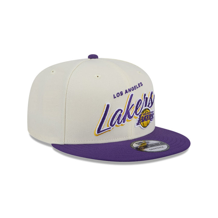 New Era หมวกรุ่น Los Angeles Lakers Nba Script 2-Tone True Purple Visor Chrome White 9Fifty Cap