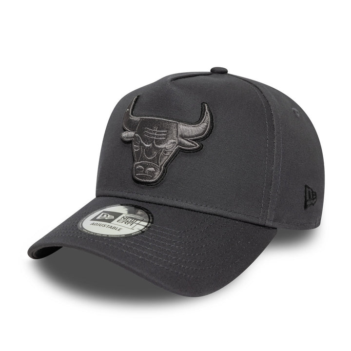 New Era หมวกรุ่น CHICAGO BULLS TONAL OUTLINE GRAPHITE 9FORTY EF CAP