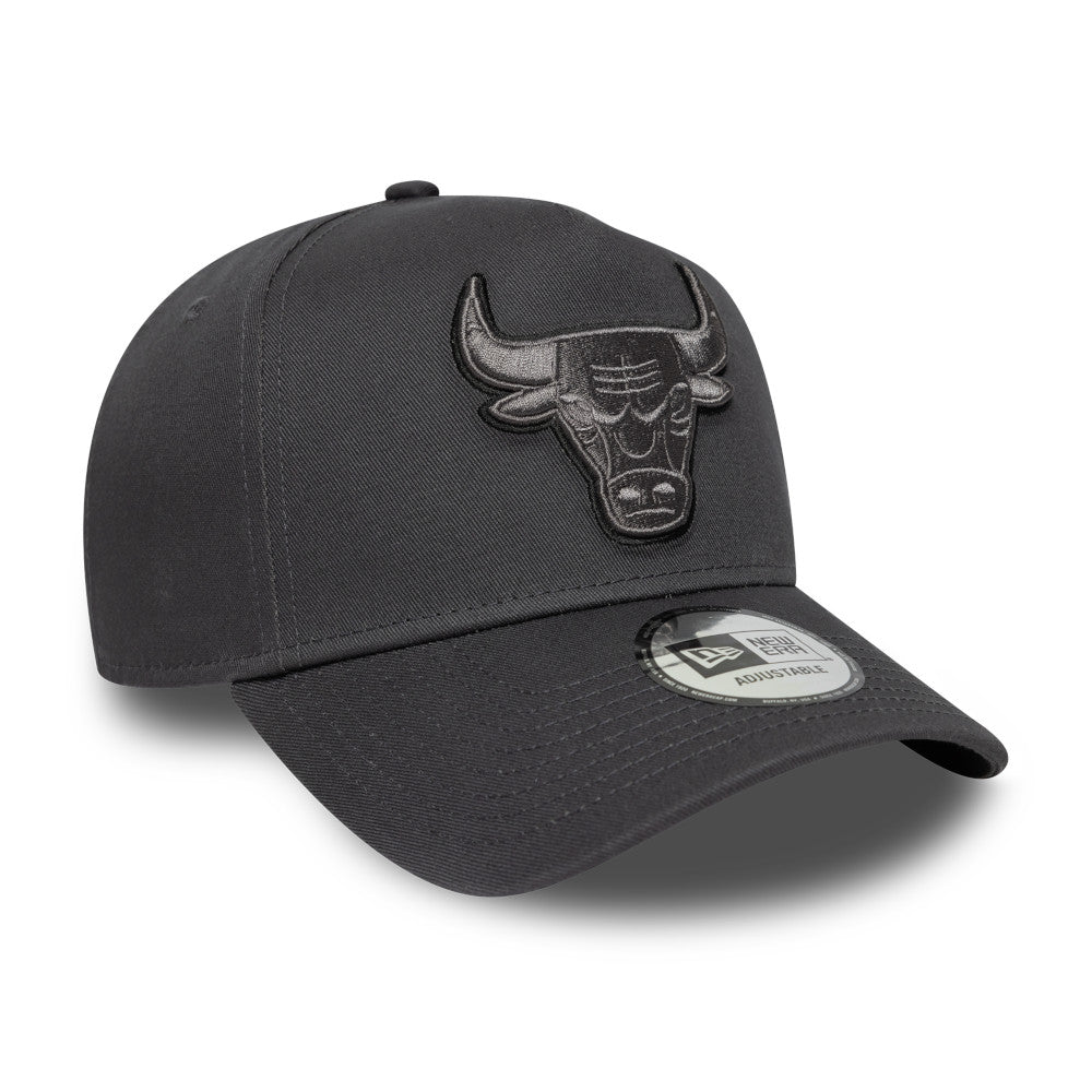 New Era หมวกรุ่น CHICAGO BULLS TONAL OUTLINE GRAPHITE 9FORTY EF CAP