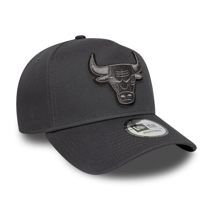 New Era หมวกรุ่น CHICAGO BULLS TONAL OUTLINE GRAPHITE 9FORTY EF CAP