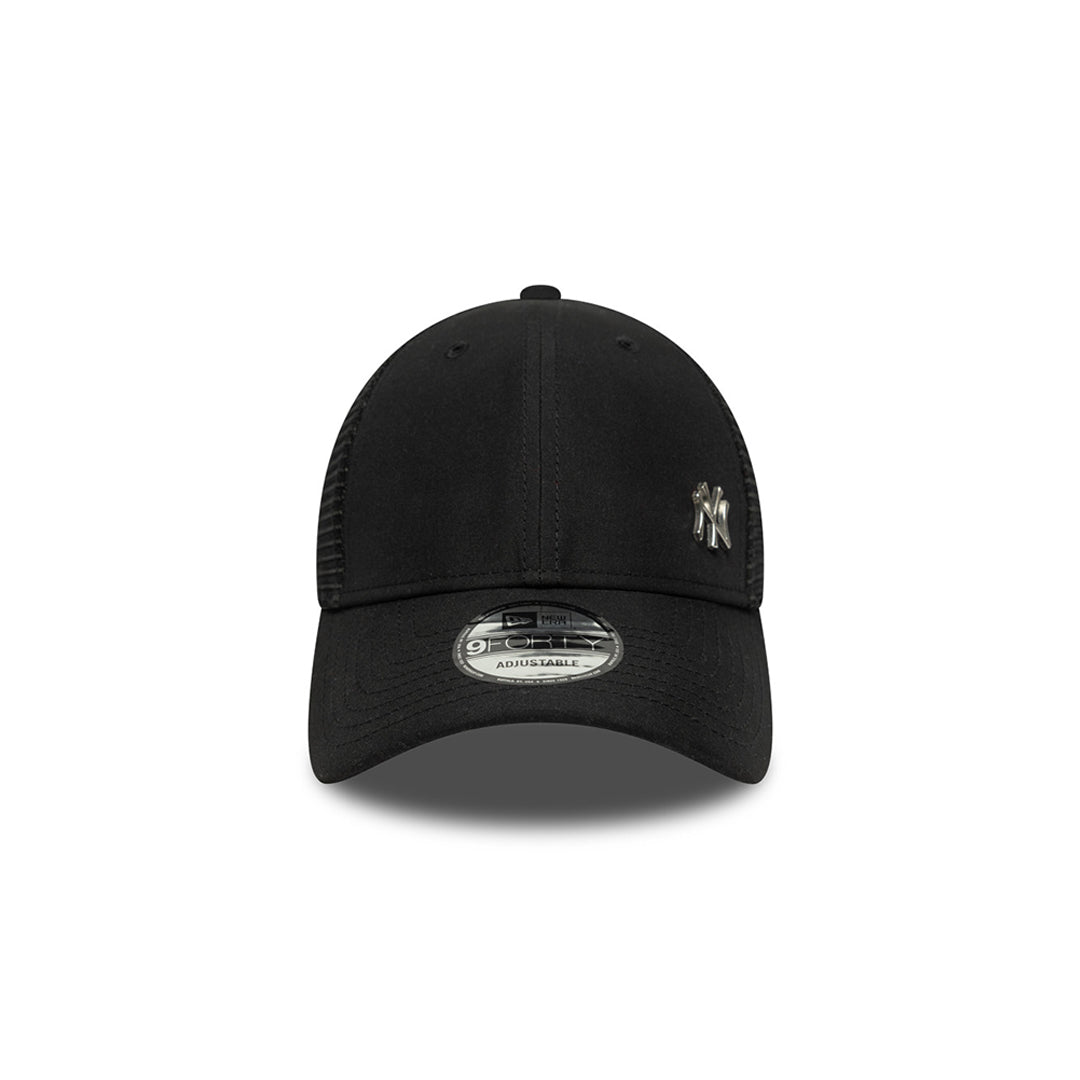 New Era หมวกรุ่น New York Yankees Flawless Mesh Black 9Forty Trucker Cap