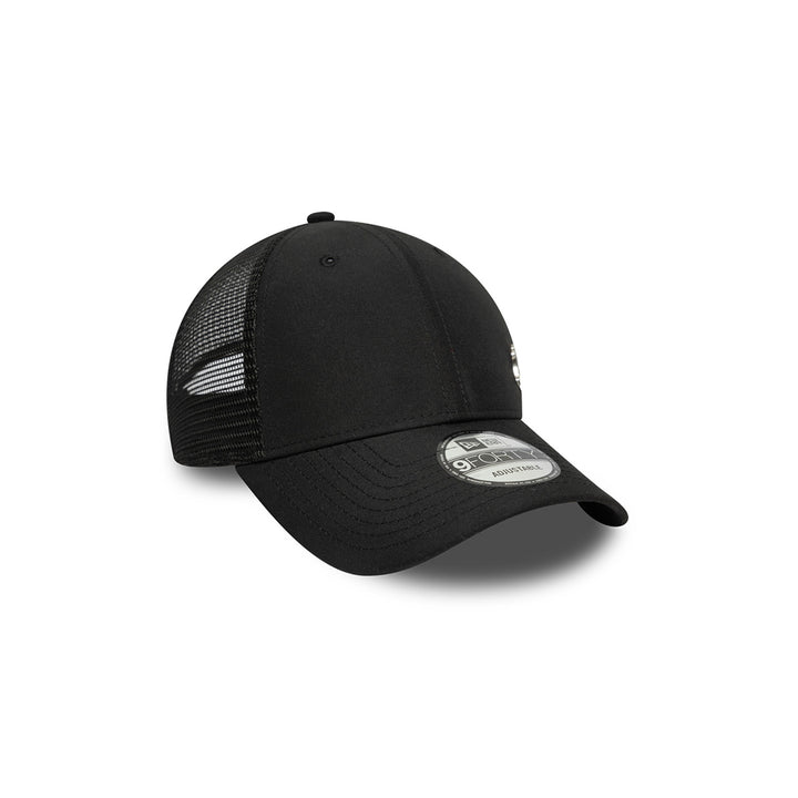 New Era หมวกรุ่น New York Yankees Flawless Mesh Black 9Forty Trucker Cap
