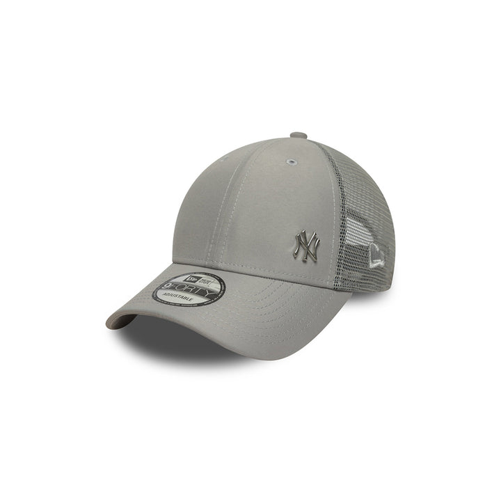New Era หมวกรุ่น New York Yankees Flawless Mesh Gray 9Forty Trucker Cap