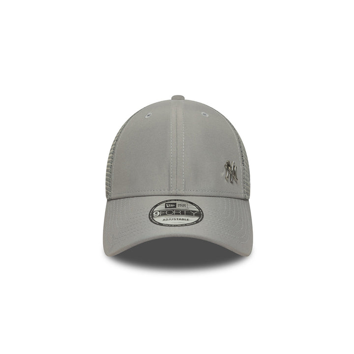 New Era หมวกรุ่น New York Yankees Flawless Mesh Gray 9Forty Trucker Cap