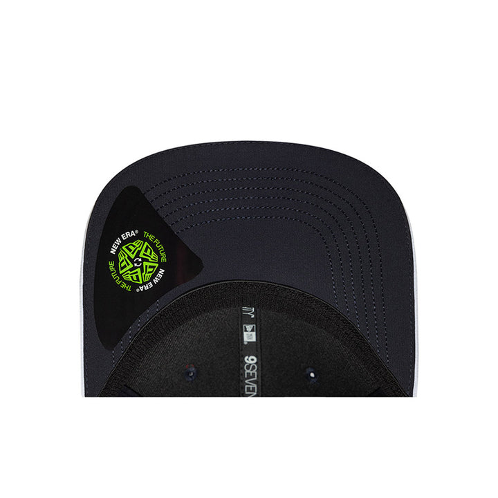 New Era หมวกรุ่น Alpine Racing Teamline Navy 9Seventy Stretch-Snap Cap