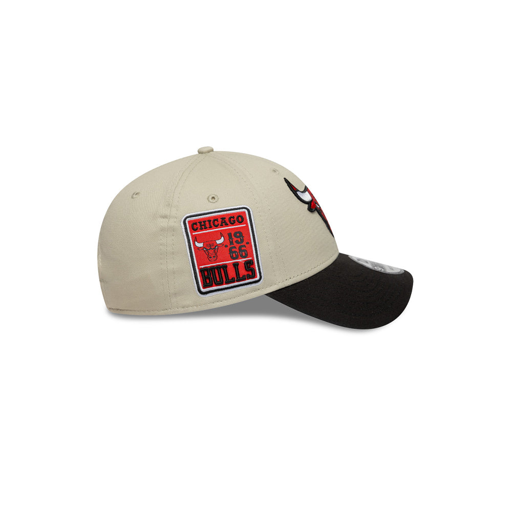 New Era หมวกรุ่น CHICAGO BULLS CONTRAST PATCH STONE 9FORTY CAP