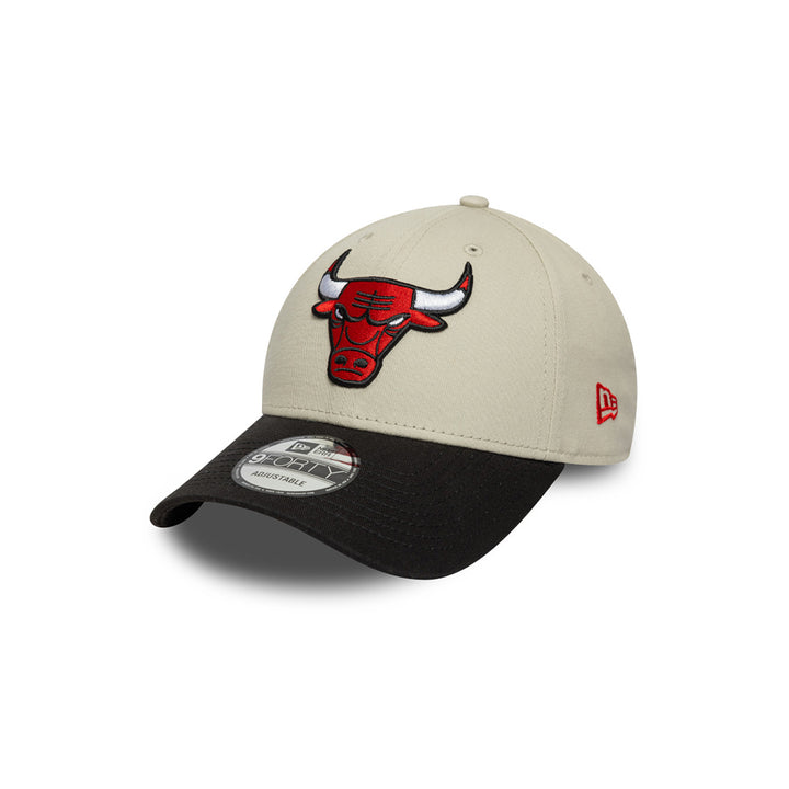New Era หมวกรุ่น CHICAGO BULLS CONTRAST PATCH STONE 9FORTY CAP