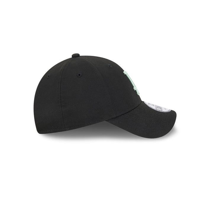 New Era หมวกรุ่น Los Angeles Dodgers Peppermint Repreve Black 9Forty Cap