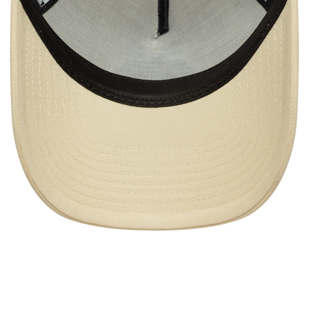 New Era หมวกรุ่น Newcastle United Fc Emea Football Light Cream 9Forty A-Frame Trucker Cap