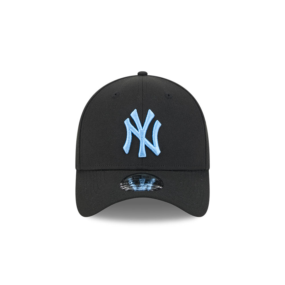 หมวกแก๊ป New Era รุ่น New York Yankees Sky Blue Pack Black 39Thirty Cap