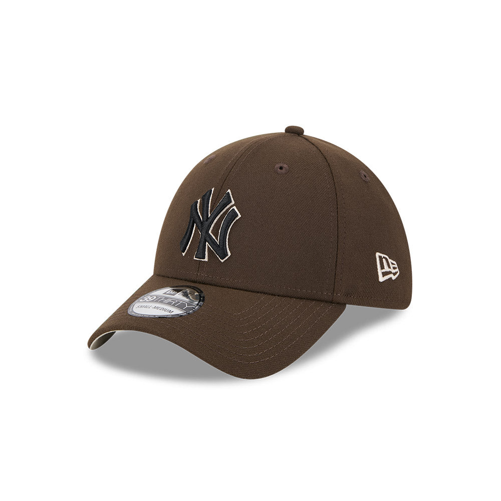 New Era หมวกรุ่น NEW YORK YANKEES WALNUT BLACK STONE MOSS 39THIRTY CAP