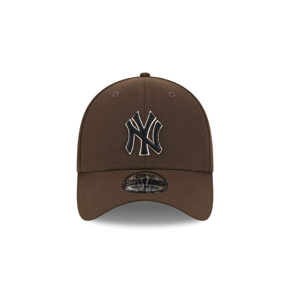 New Era หมวกรุ่น NEW YORK YANKEES WALNUT BLACK STONE MOSS 39THIRTY CAP