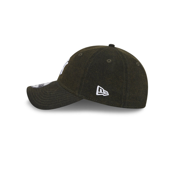 หมวกแก๊ป New Era รุ่น New York Yankees Vintage Canvas Wash Black 9Twenty Cap