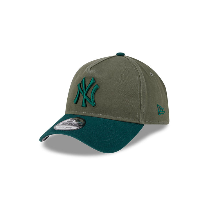 New Era หมวกรุ่น NEW YORK YANKEES SHADE WASH 2-TONE DARK GREEN VISOR NEW OLIVE 9FORTY AF CAP